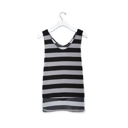 <a href="http://fab.com/product/russell-top-black-gray-449291/?ref=rvp">Russell Top Black Gray by StyleMint</a>, $9 (was $18)