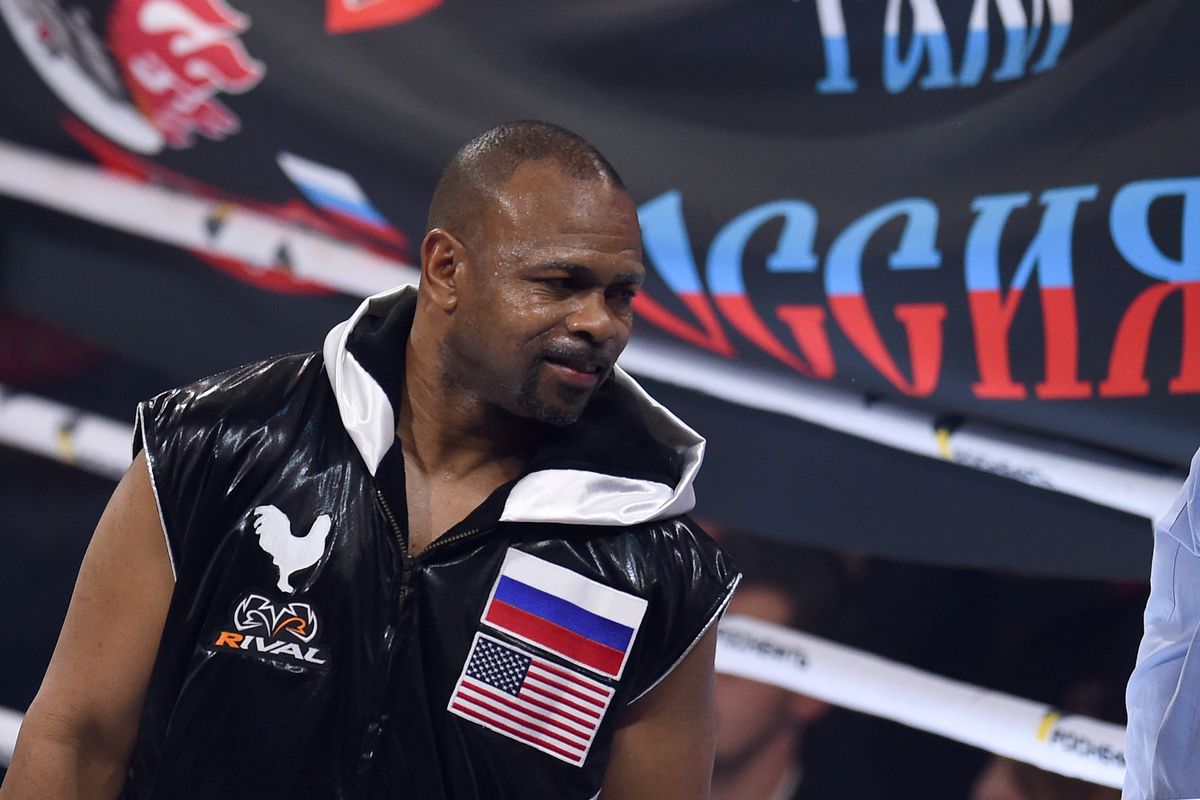 American-Russian Roy Jones Jr. Vs British Boxer Enzo Maccarinelli Fight In Moscow