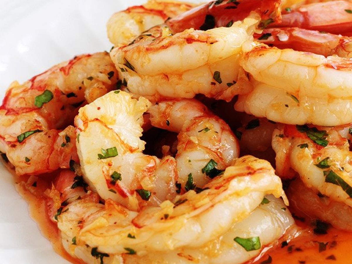 Shrimp in a red sauce.