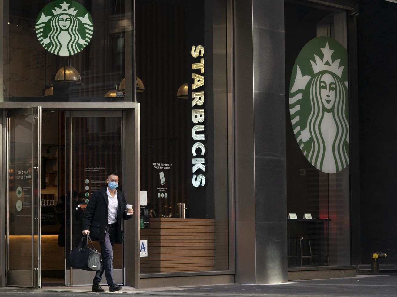 The Supreme Court struck down President Biden’s vaccine-or-test mandate for larger employers, but some businesses, like Starbucks, have imposed their own mandates.