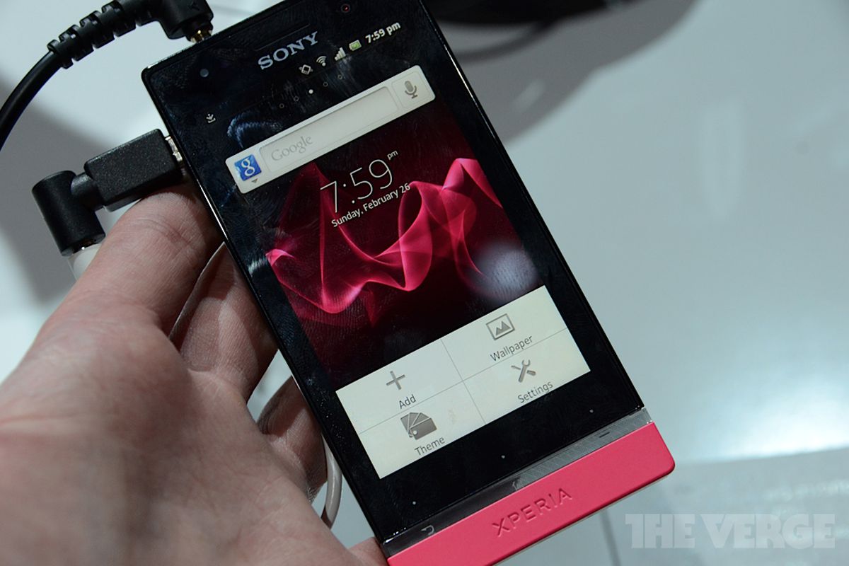 Gallery Photo: Sony Xperia U hands-on pictures