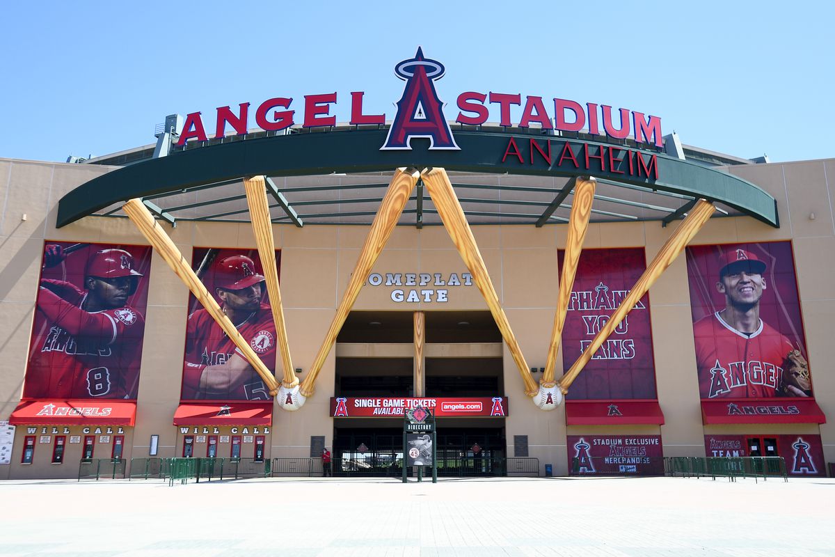 MLB: APR 24 ANGEL STADIUM