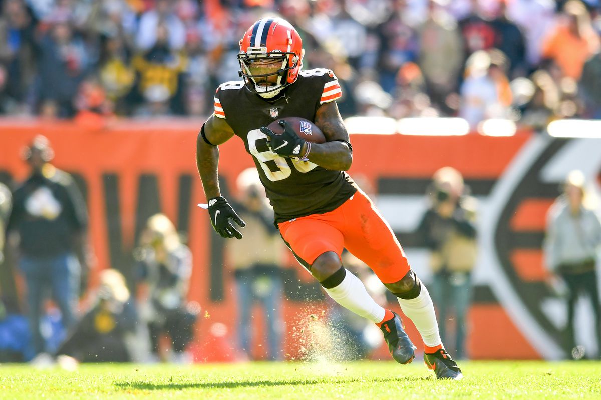 Jarvis Landry #80 of the Cleveland Browns carries the ball during the second half against the Pittsburgh Steelers at FirstEnergy Stadium on October 31, 2021 in Cleveland, Ohio.
