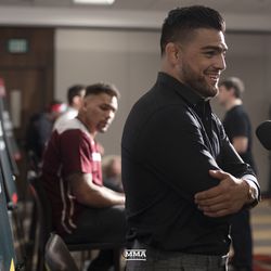 Kelvin Gastelum answers question at UFC 236 media day.