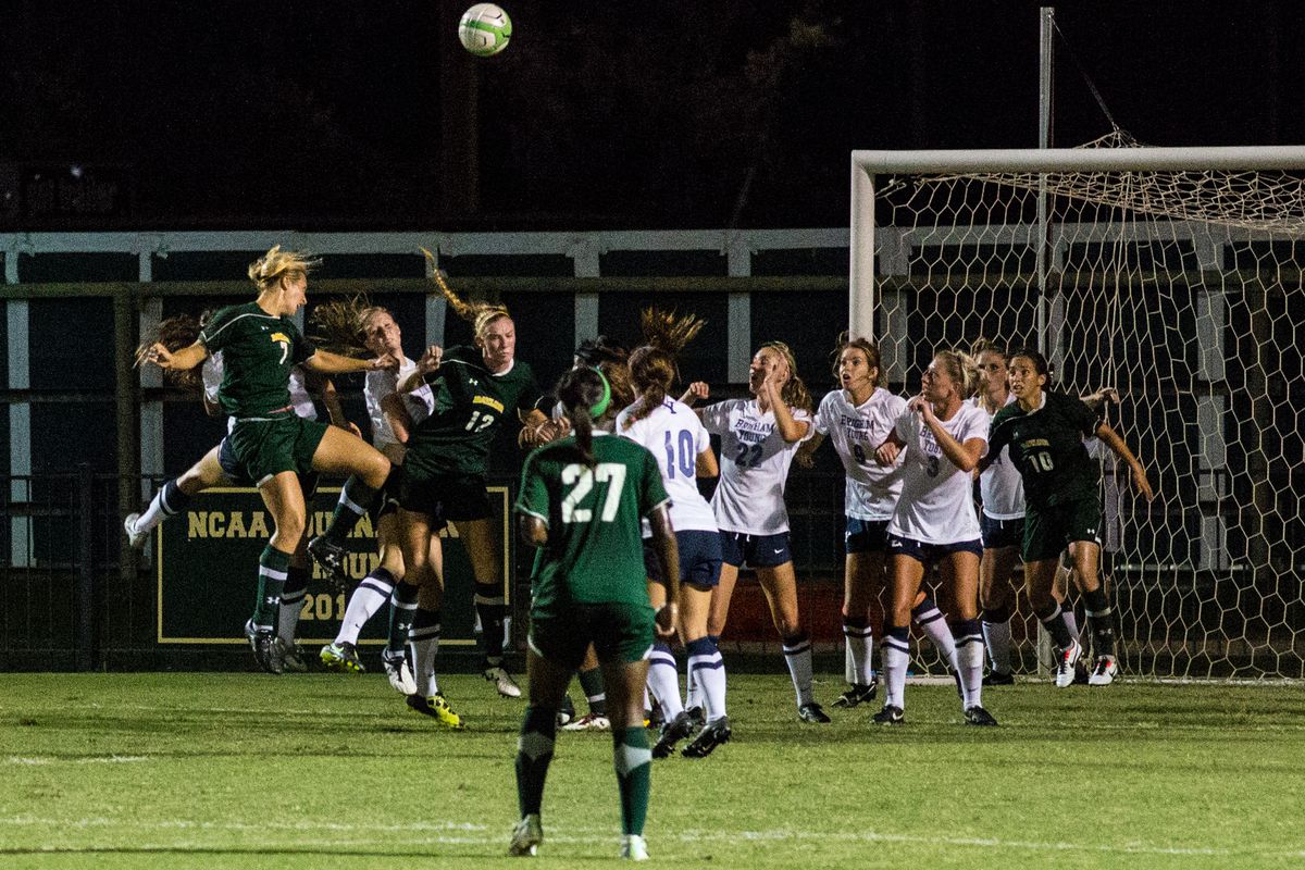 #7 Alexa Wilde goes for a header against BYU in 2013