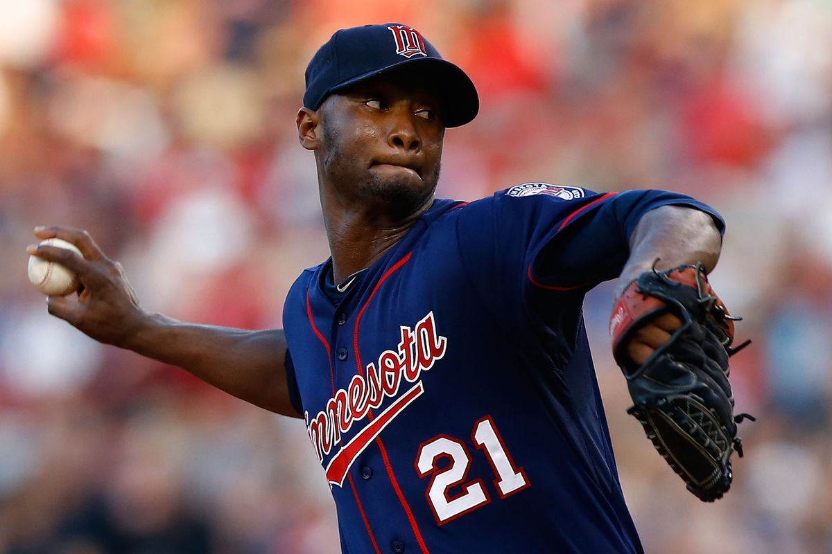 BOSTON, MA - AUGUST 02:  Sam Deduno #21 of the Minnesota Twins pitches against the Boston Red Sox during the game on August 2, 2012 at Fenway Park in Boston, Massachusetts.  (Photo by Jared Wickerham/Getty Images)