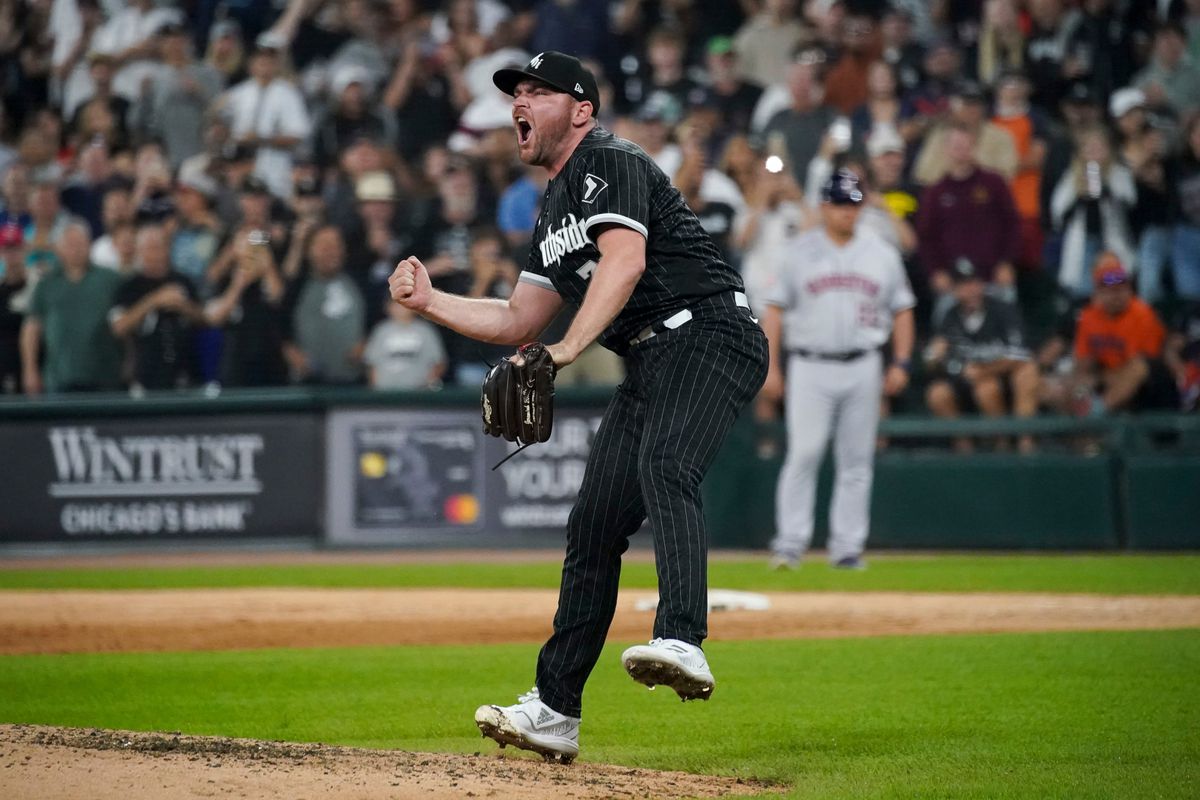 White Sox relief pitcher Liam Hendriks yells after a win over the Astros at Guaranteed Rate Field on Aug. 16, 2022.