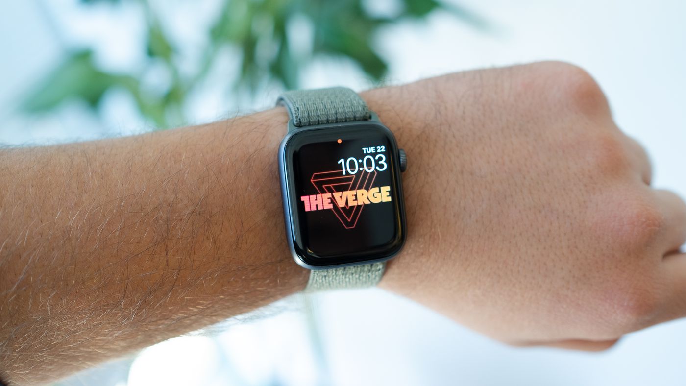 How To Turn Gifs Into A Wallpaper For Your Apple Watch The Verge