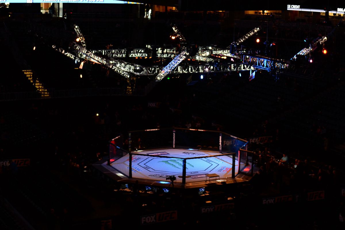 MMA: UFC Fight Night-Gonzalez vs Cottrell