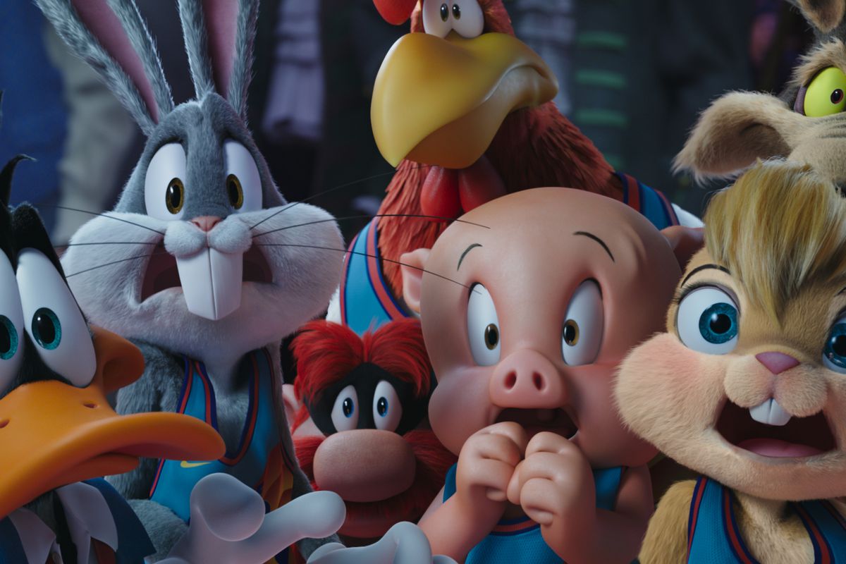 DAFFY DUCK, BUGS BUNNY, YOSEMITE SAM, FOGHORN LEGHORN, PORKY PIG, LOLA BUNNY and WILE E. COYOTE in Space Jam: A New Legacy. They look scared.
