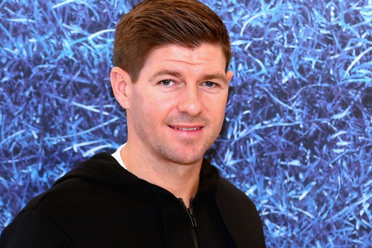 Steven Gerrard Greets Fans at adidas Store in Dubai