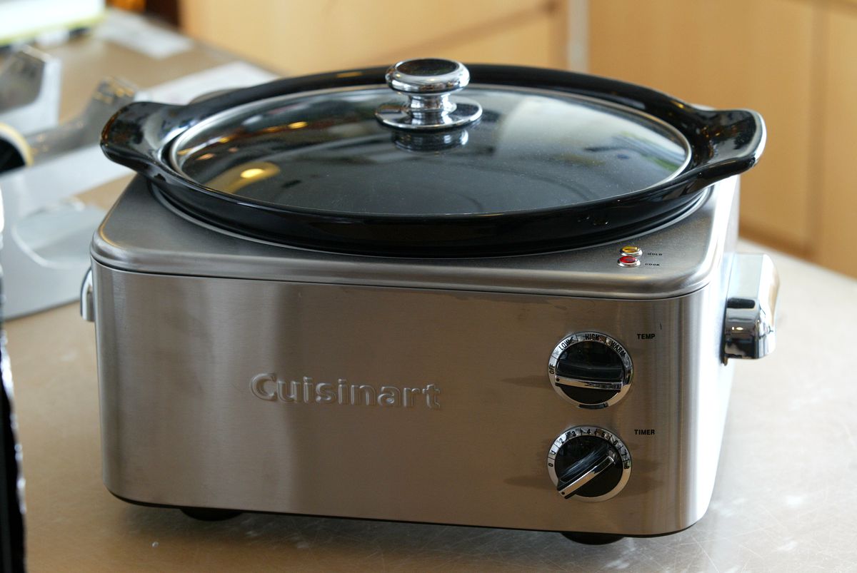 ‘Cuisinart- Electric slow cooker’ at PanHandler, Prince’s Building, Central. 30 August 2006.