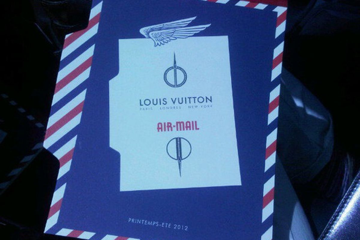The Louis Vuitton men's show invite, via <a href="http://yfrog.com/kfg4xrpj">@NickSullivanESQ</a>