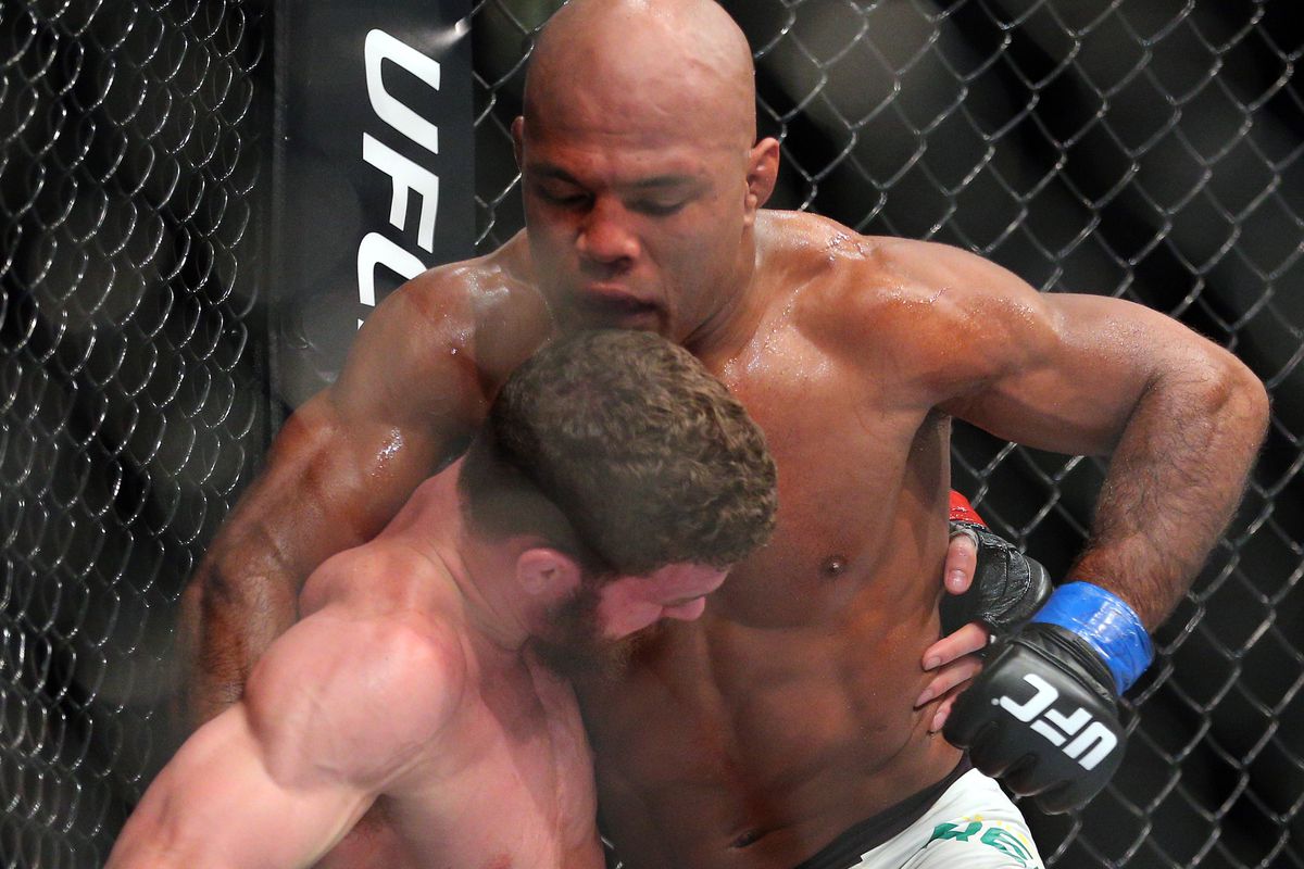 MMA: UFC on Fox 18-Ortiz vs Reis