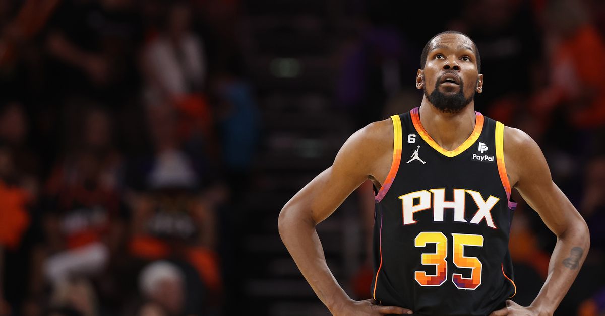 How the Suns can save the Kevin Durant trade after a disastrous early playoff exit thumbnail