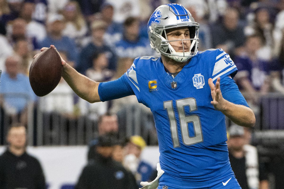 Jared Goff #16 of the Detroit Lions looks to pass the ball in the second quarter of the game against the Minnesota Vikings at U.S. Bank Stadium on December 24, 2023 in Minneapolis, Minnesota.