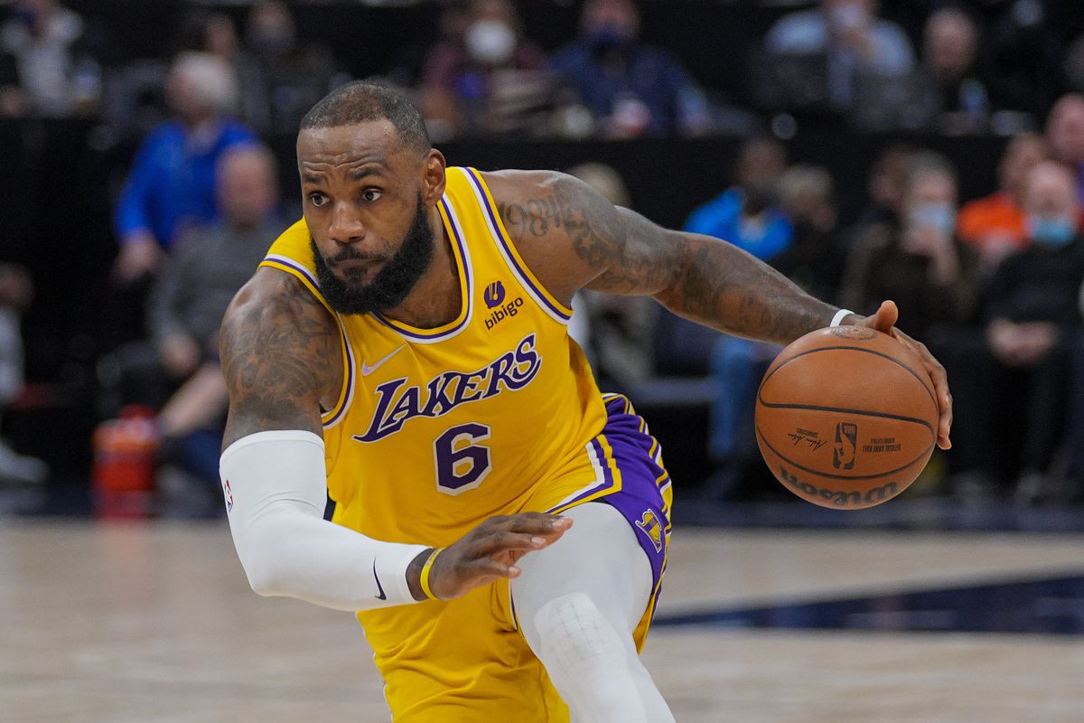 Los Angeles Lakers forward LeBron James (6) dribbles against the Minnesota Timberwolves in the second quarter at Target Center.
