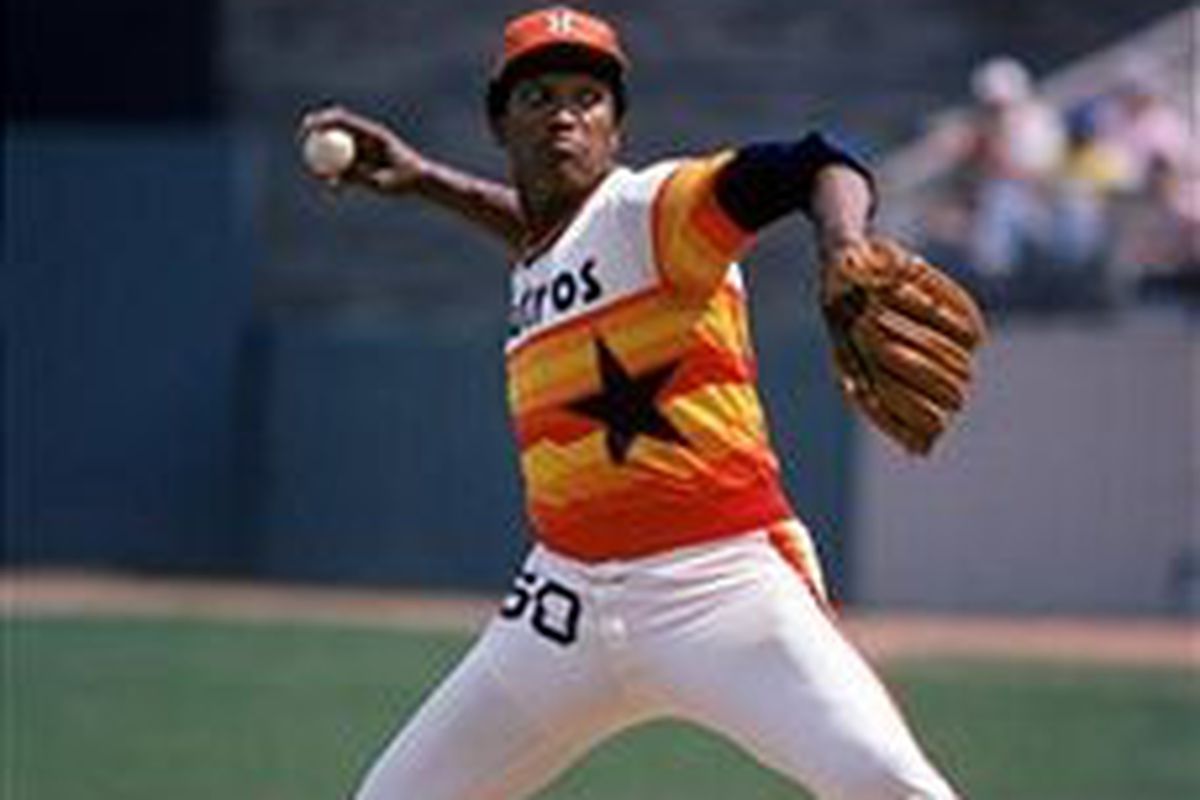 Time-warping in from 1979, J.R. Richard of the Houston Astros says you should take the SB Nation Blog User Survey. Do you want to argue with a guy who throws 100 MPH?  (Getty Images)