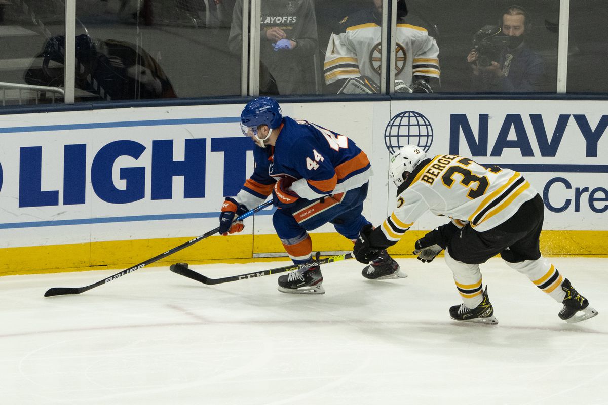 NHL: JUN 09 Stanley Cup Playoffs Second Round - Bruins at Islanders