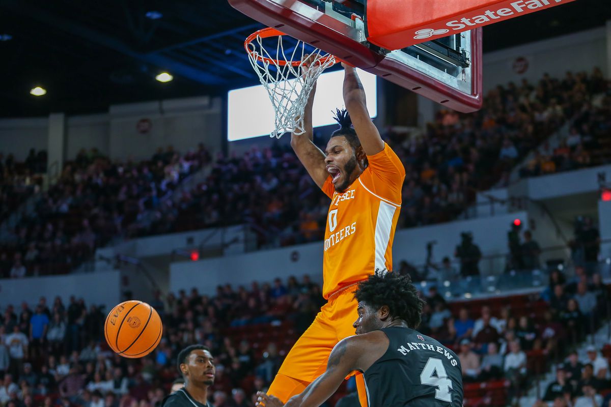 COLLEGE BASKETBALL: JAN 17 Tennessee at Mississippi State