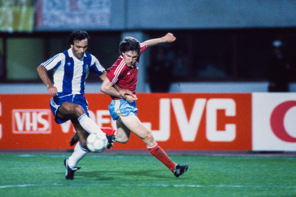 Bayern Munich v Porto CF - European Cup Final 1987