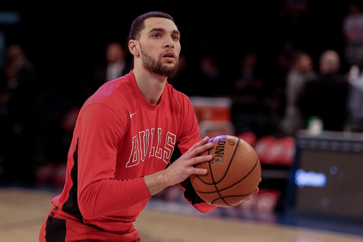 Chicago Bulls guard Zach LaVine warms up before his game against the New York Knicks at Madison Square Garden.