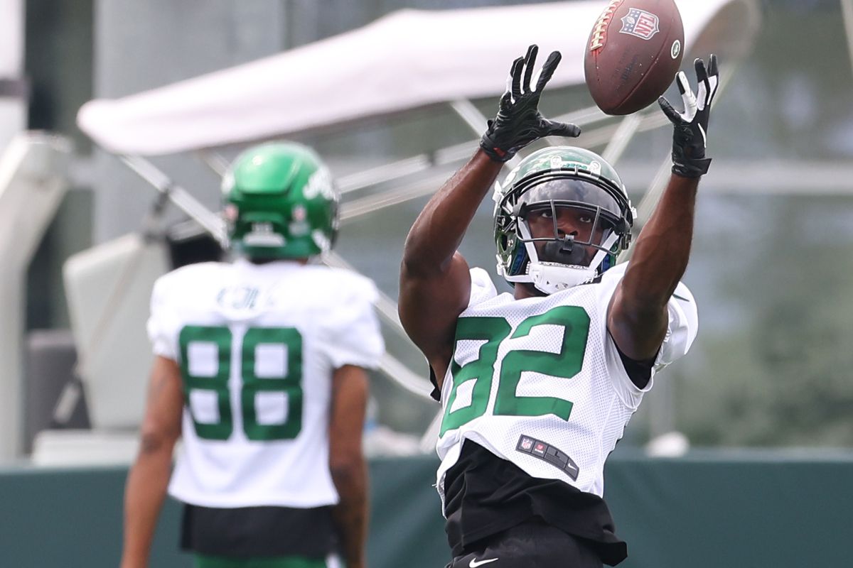 Jamison Crowder #82 of the New York Jets works out during a morning practice at Atlantic Health Jets Training Center on July 29, 2021 in Florham Park, New Jersey.