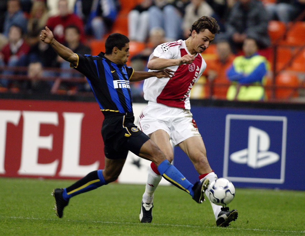 Ivan Cordoba of Inter Milan and Zlatan Ibrahimovic of Ajax