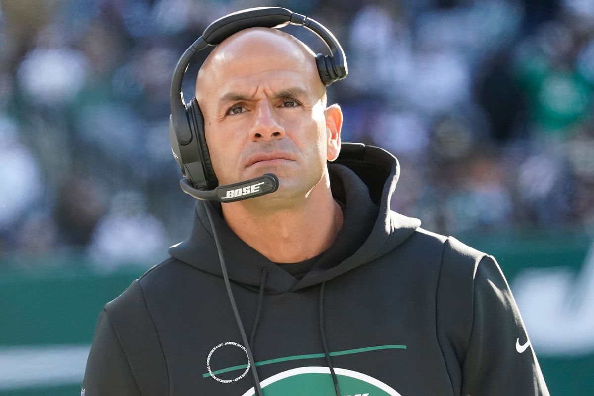 New York Jets head coach Robert Saleh in the first half against the New Orleans Saints at MetLife Stadium.
