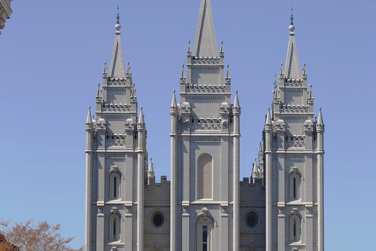 <p zoompage-fontsize="15" style="">Mormon Leaders Gather for LDS General Conference Sessions