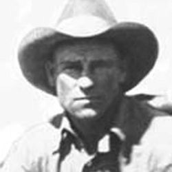 A photo taken in 1932 shows Earl Bascom as a hard-working cowboy.