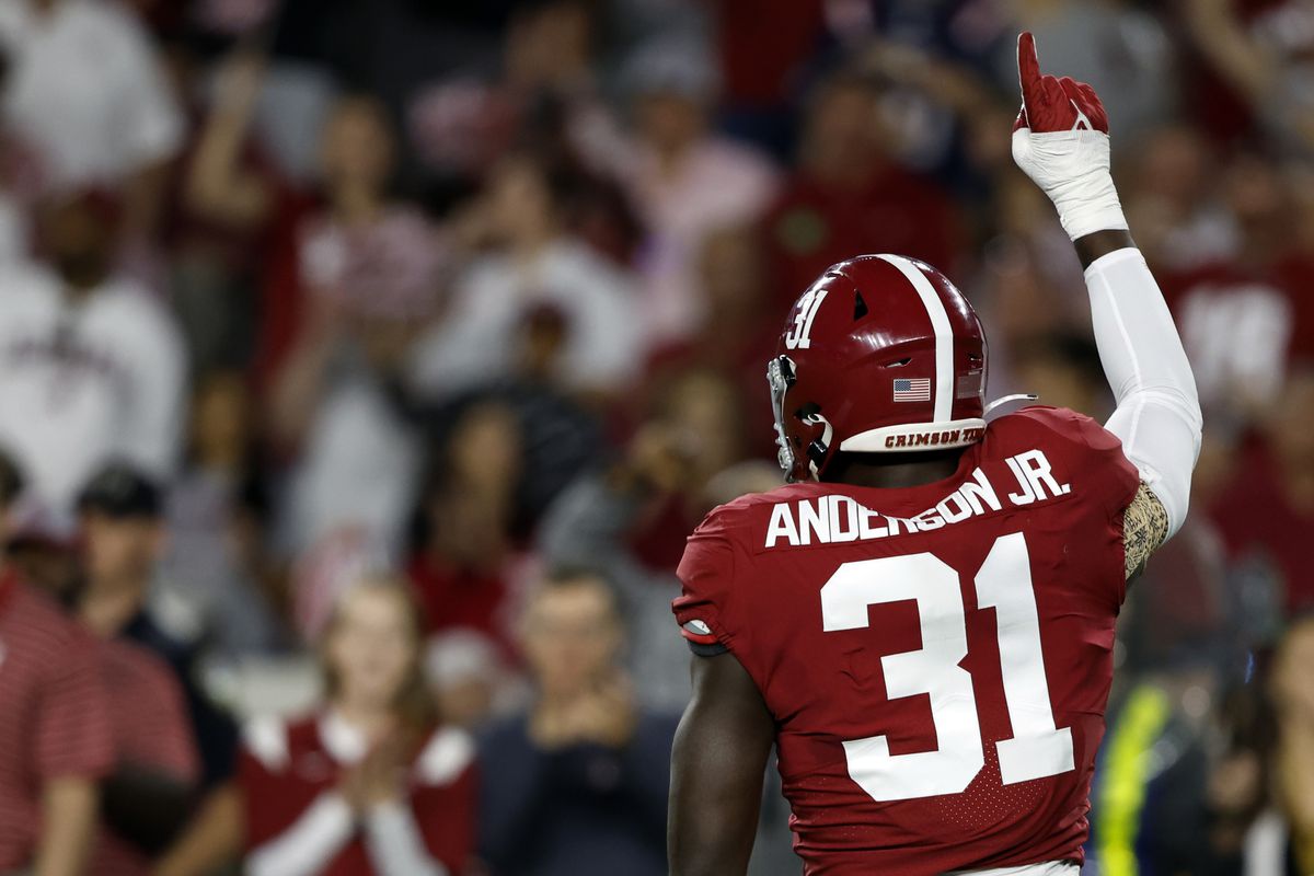 Alabama Crimson Tide linebacker Will Anderson Jr. (31) reacts after a sack against the Texas A&amp;amp;M Aggies during the first half at Bryant-Denny Stadium.