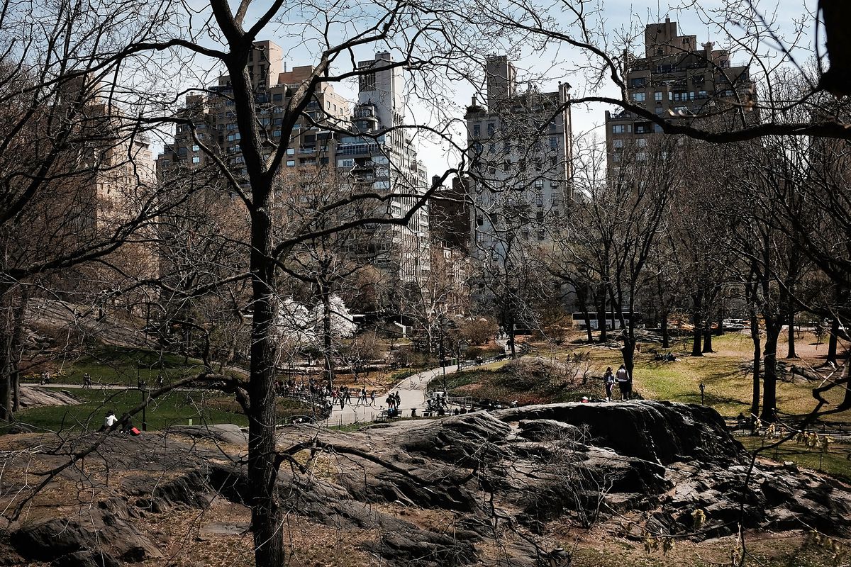 New Yorkers Enjoy Advent Of Spring In Central Park