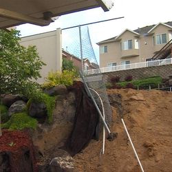 Murray residents who were displaced after a canal near their home broke were told Tuesday, May 28, 2013, that the possible cause of the break was erodible soils.