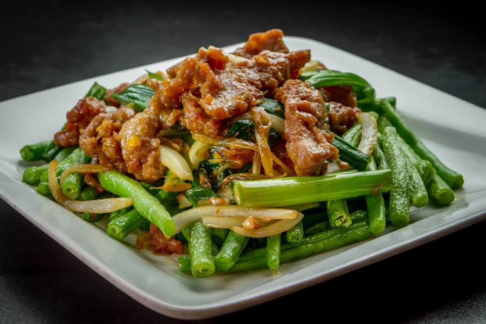 Dry-fried beef with green beans