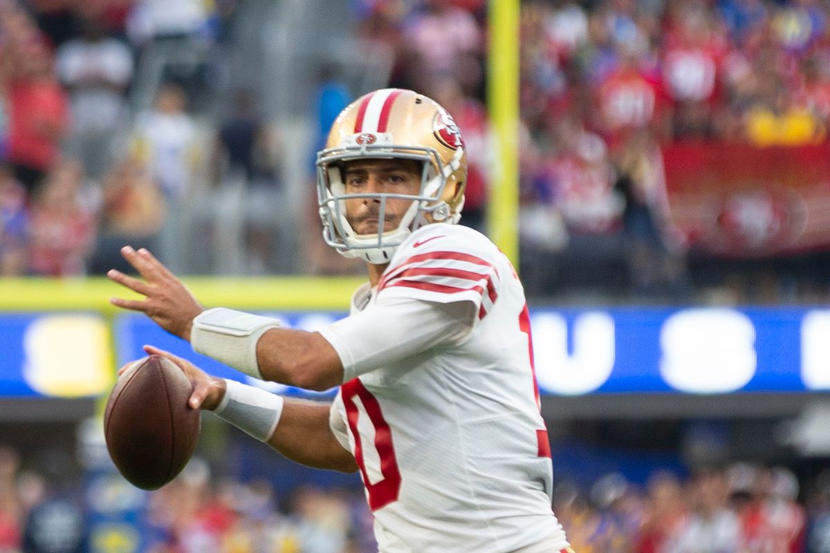 Jimmy Garoppolo #10 of the San Francisco 49ers passes during the game against the Los Angeles Rams at SoFi Stadium on October 30, 2022 in Inglewood, California.
