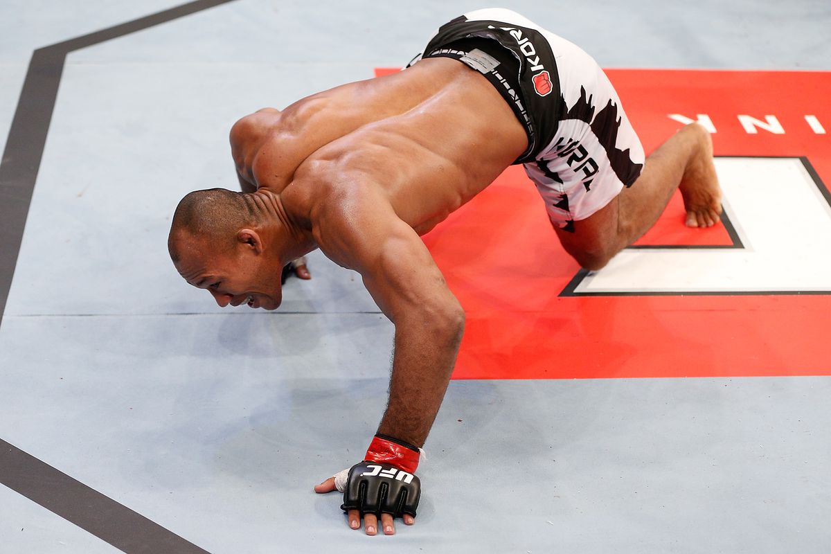 Ronaldo ‘Jacare’ Souza does his famous gator walk after beating Chris Camozzi in Brazil. 