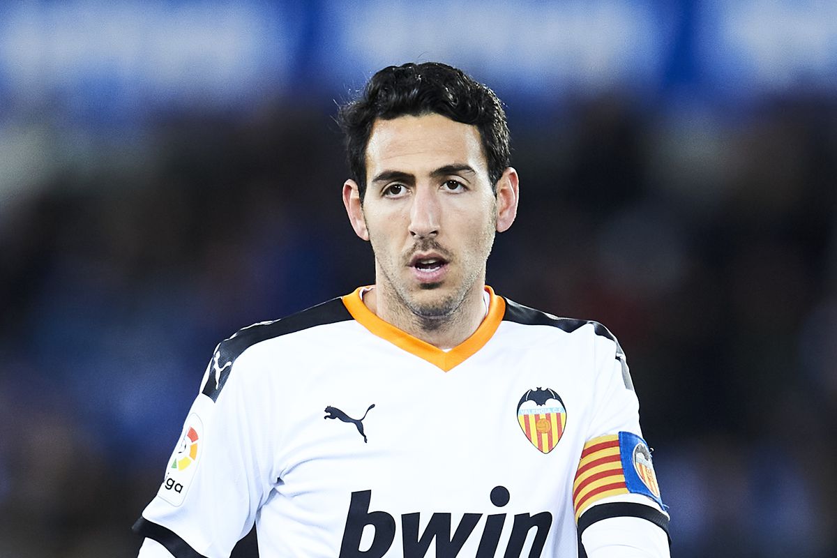 Daniel Parejo of Valencia reacts during the Liga match between Deportivo Alaves and Valencia CF at Estadio de Mendizorroza on March 06, 2020 in Vitoria-Gasteiz, Spain.