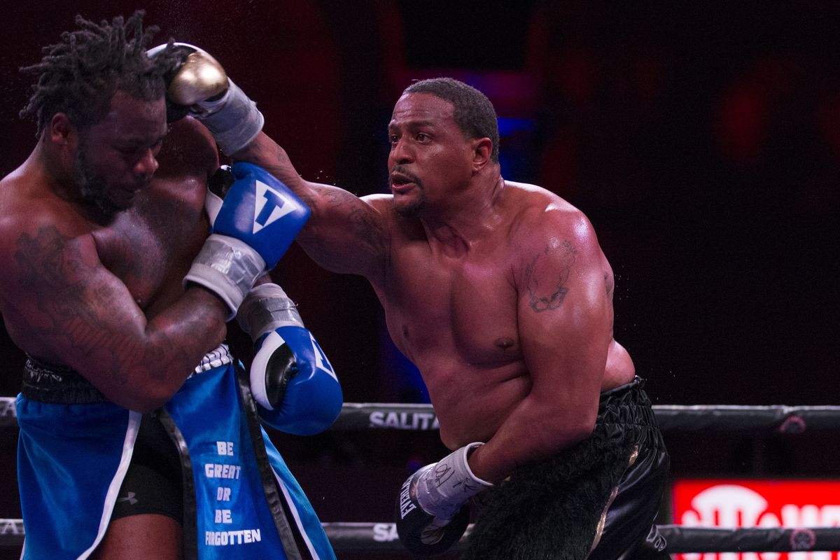 Jermaine Franklin (L) exchanges punches with Rydell Booker (R) at Atlantic City Boardwalk Hall on April 13, 2019 in Atlantic City, New Jersey.