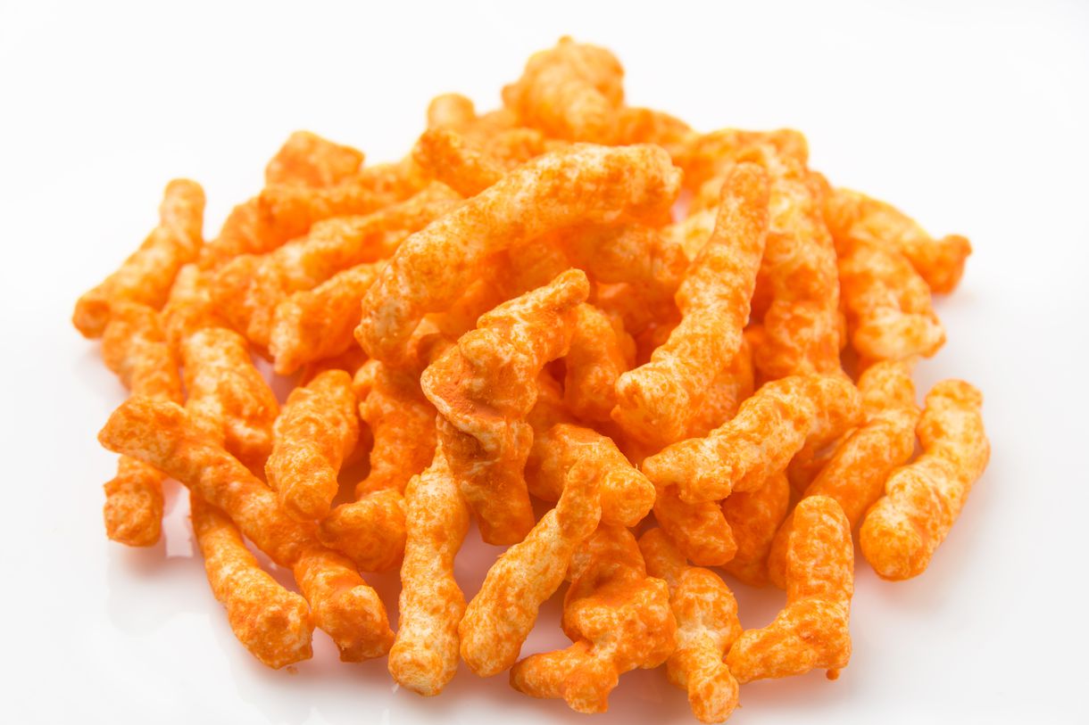 Homeowner finds naked stranger in her tub, eating Cheetos 