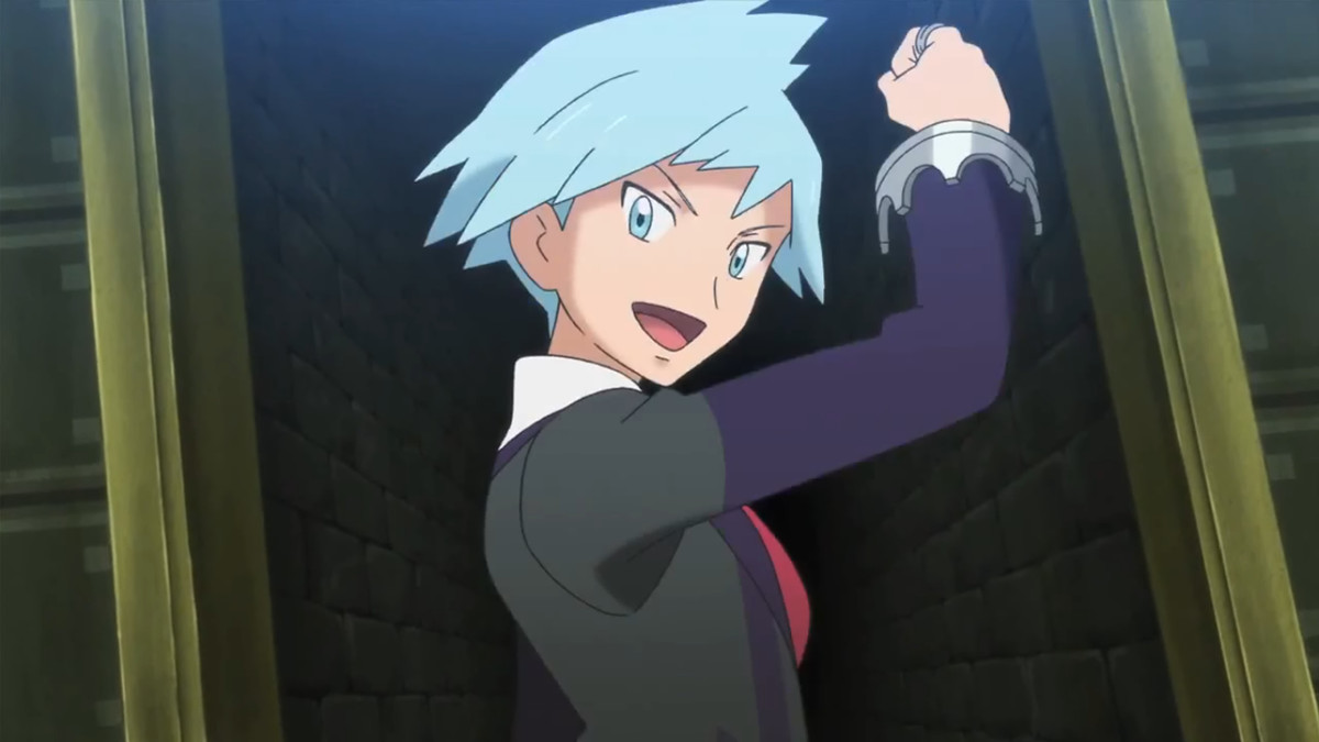 Steven Stone holds up his arm before challenging a trainer
