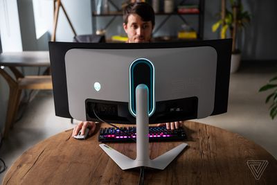 Alienware AW3423DW QD-OLED gaming monitor