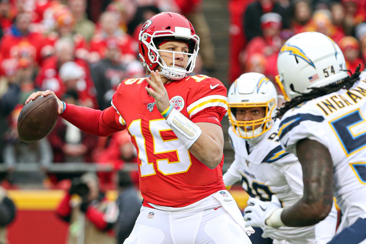 Kansas City Chiefs quarterback Patrick Mahomes throws a pass against the Los Angeles Chargers during the first half at Arrowhead Stadium.&nbsp;