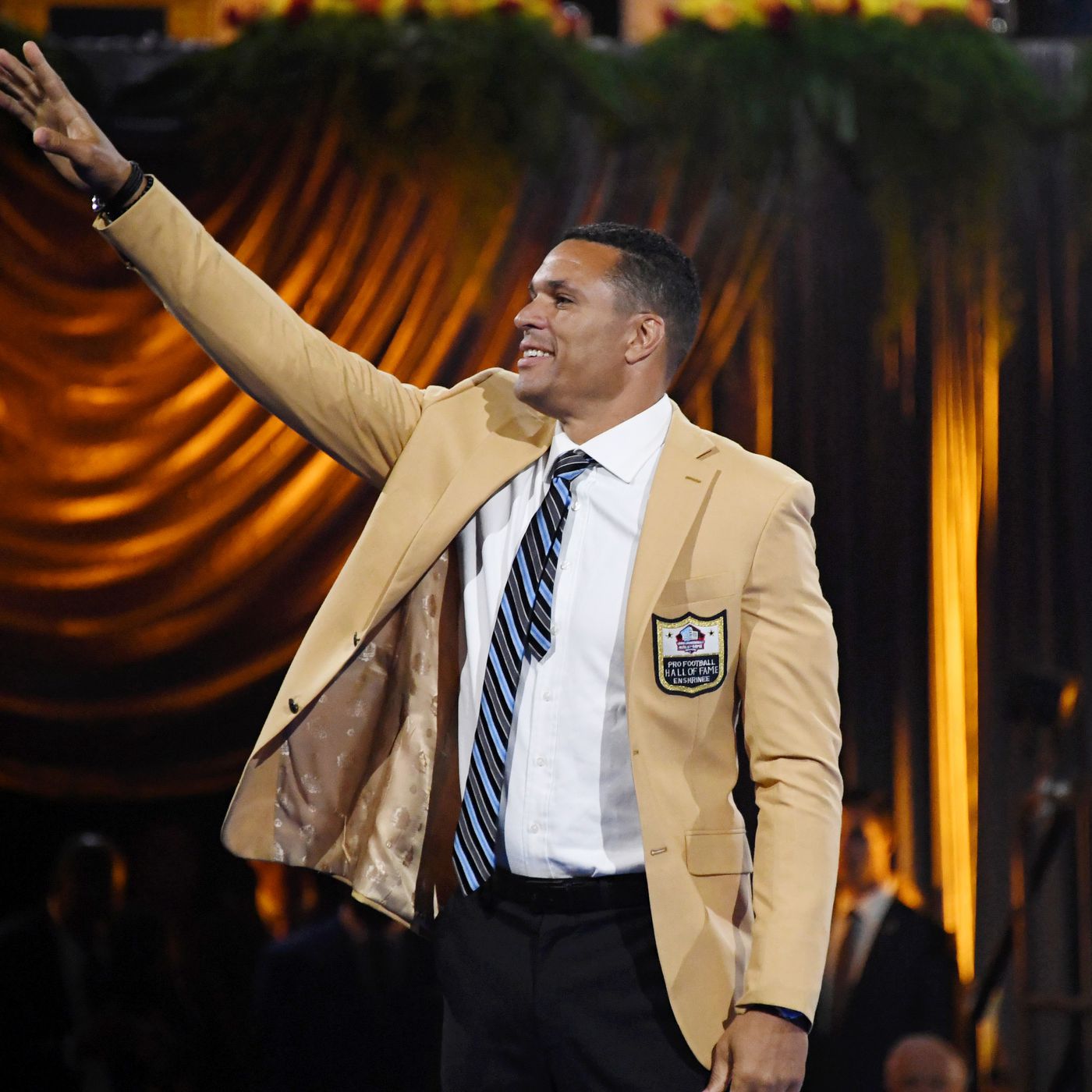 pro football hall of fame gold jacket
