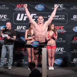 UFC 181 weigh-in photos