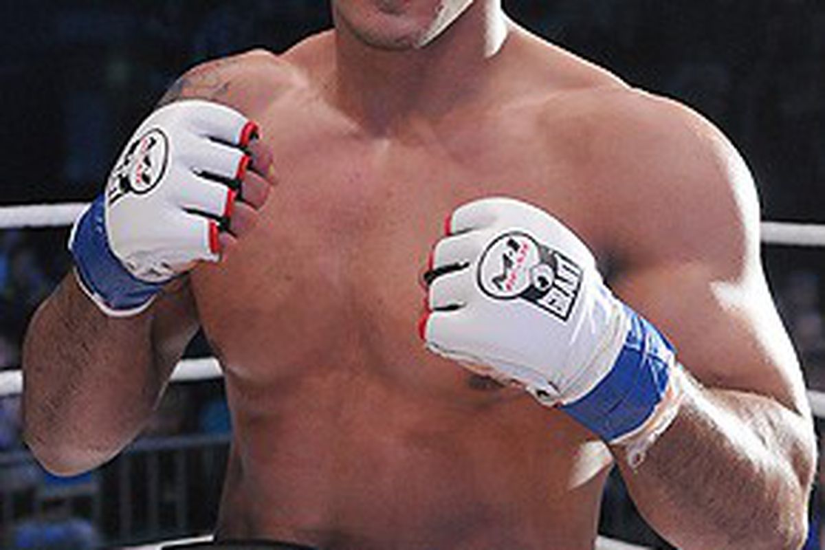 Photo of Vinny Magalhaes courtesy of <a href="http://www.mixfight.ru/fighters/Vinny_Magalhaes/" target="new">M-1 Global</a>