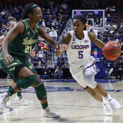 The USF Bulls take on the UConn Huskies in the 2019 American Athletic Conference Women’s Basketball Tournament semifinals at Mohegan Sun Arena in Uncasville, CT on March 10, 2019.