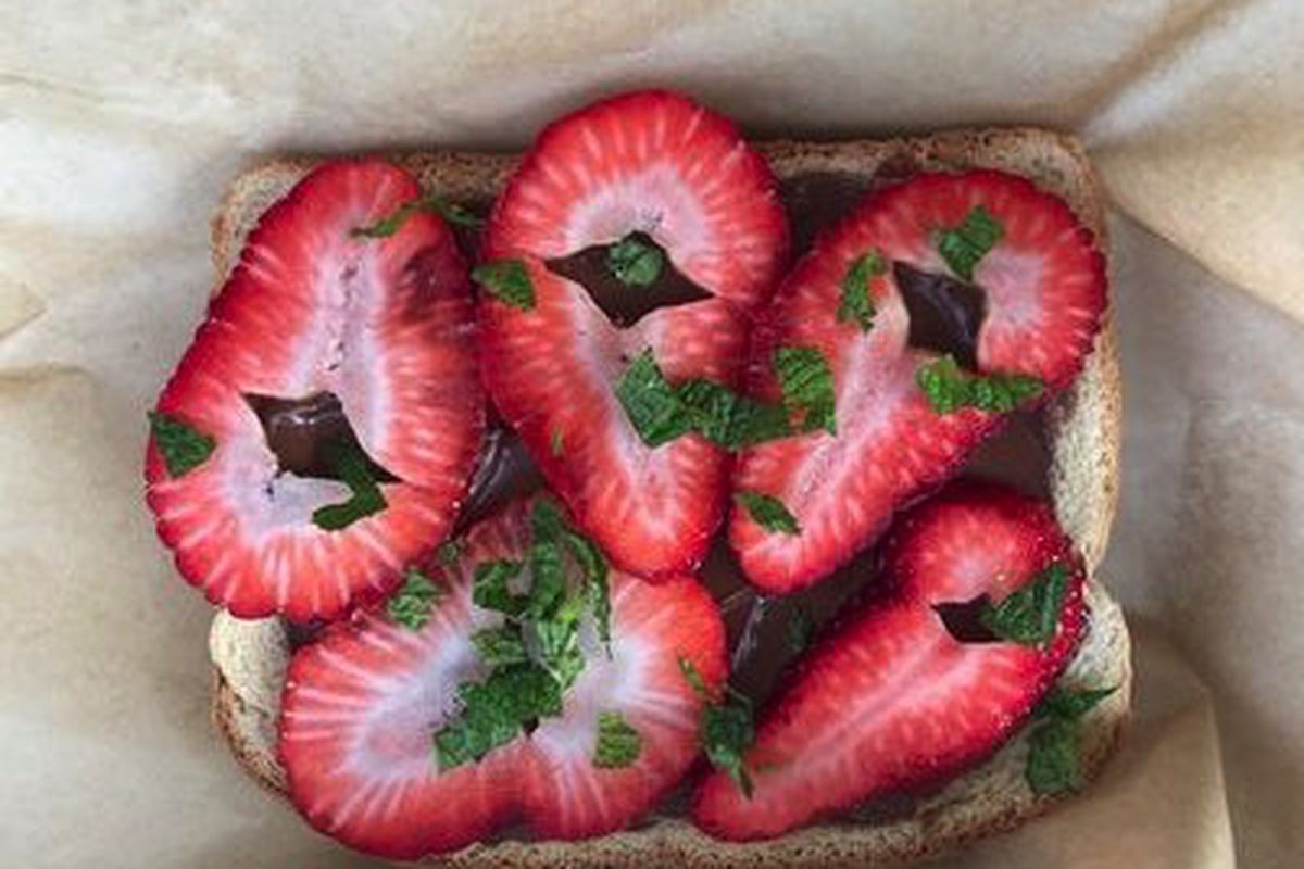Strawberry-nut toast from Willow &amp; Co.