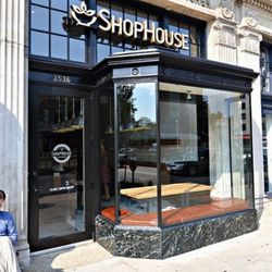 <a href="http://dc.eater.com/archives/2011/09/15/slow-opening-of-shophouse.php" rel="nofollow">DC: Inside ShopHouse Southeast Asian Kitchen, Now Open</a><br />