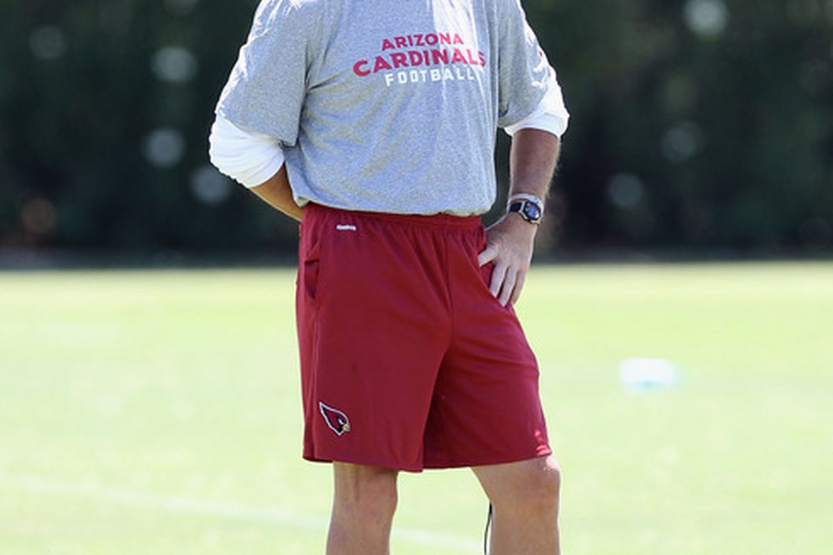 TEMPE, AZ - JUNE 13:  Head coach Ken Whisenhunt of the Arizona Cardinals watches practice in the minicamp at the team's training center facility on June 13, 2012 in Tempe, Arizona.  (Photo by Christian Petersen/Getty Images)